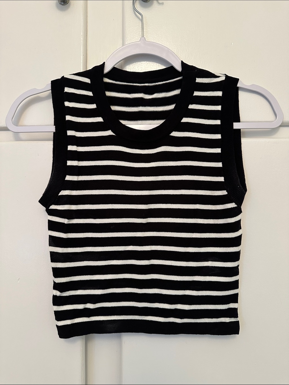 LIKE NEW Commense Black and White Striped Sleeveless Sweater Tank Top